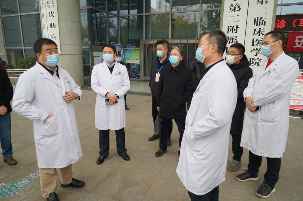 李宗芳院长主持召开疫情检查工作碰头会3.JPG